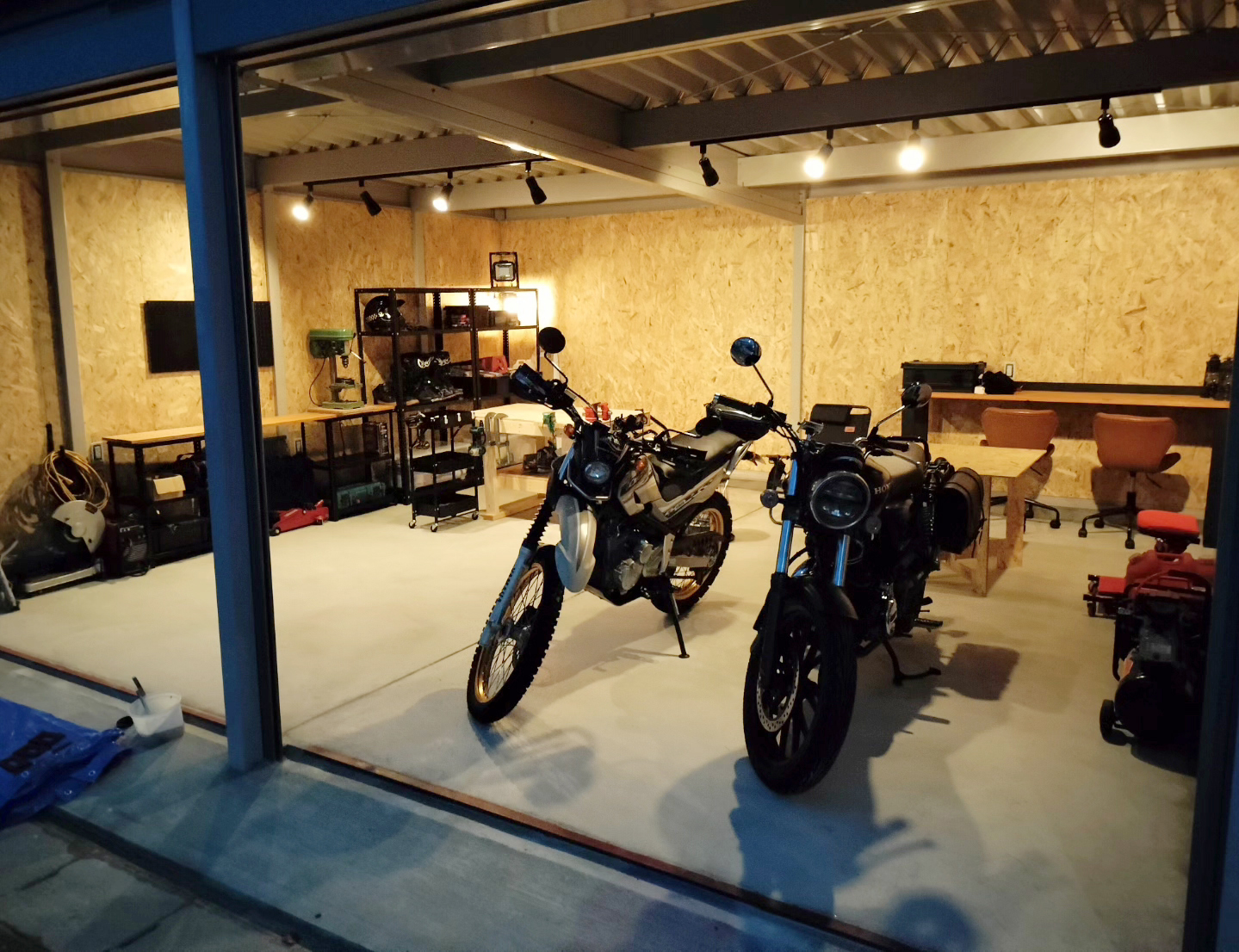 五所川原市:趣味をとことん楽しむ、念願のバイクガレージが完成! 五所川原市:趣味をとことん楽しむ、念願のバイクガレージが完成!